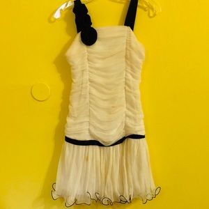 Amy  Byer Girl’s Stylish Ruched Dress, Medium